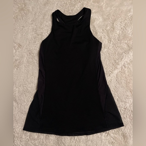 Lululemon Women’s Sz 4 Body Con Tank Top W/ Shelf Bra Black Activewear Mesh Back - Picture 1 of 10